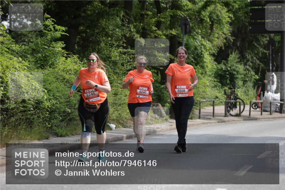 15.06.2025 - REWE Women's Run Jannik Wohlers http://msf.ph/oto/7946146 15.06.2025 10:19:55 Laufen 5245, 5508, 5240 meine-sportfotos.de