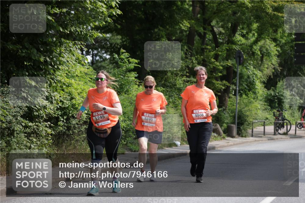 15.06.2025 - REWE Women's Run Jannik Wohlers http://msf.ph/oto/7946166 15.06.2025 10:19:59 Laufen 5245, 5508, 5240 meine-sportfotos.de