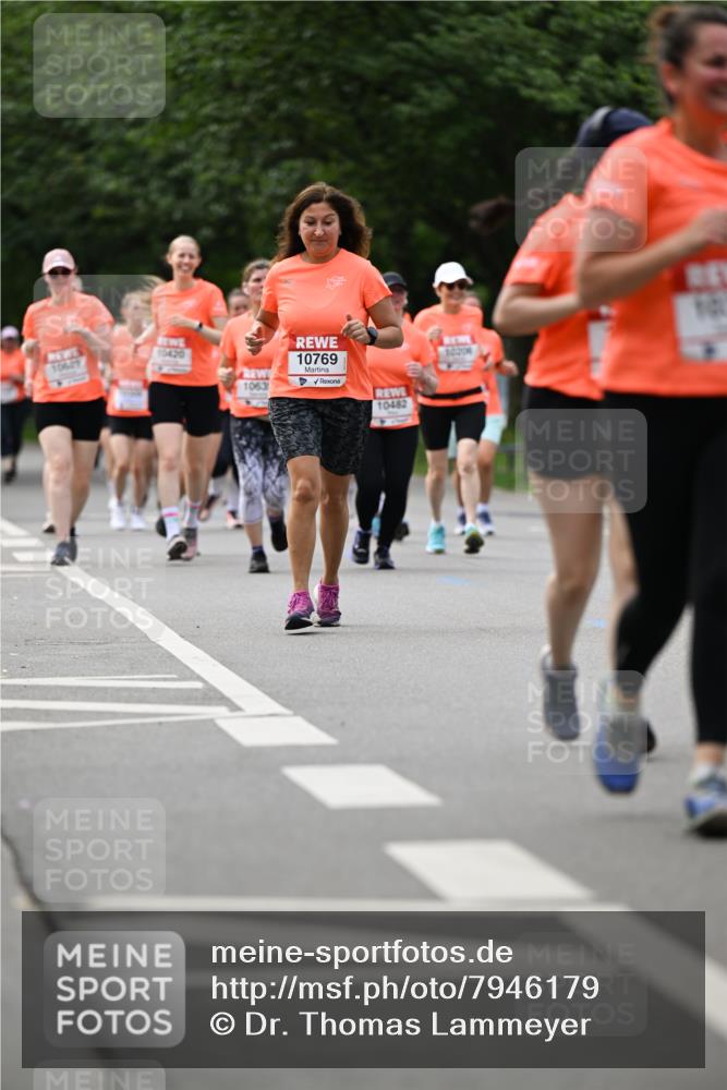 15.06.2025 - REWE Women's Run Dr. Thomas Lammeyer http://msf.ph/oto/7946179 15.06.2025 09:23:16 Laufen 10689, 10420, 1063, 10769, 10482, 10206 meine-sportfotos.de