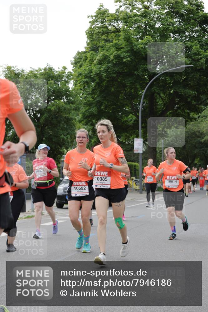 15.06.2025 - REWE Women's Run Jannik Wohlers http://msf.ph/oto/7946186 15.06.2025 08:29:57 Laufen 10307, 10085, 10592, 10614 meine-sportfotos.de