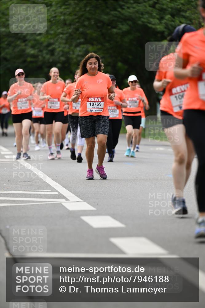 15.06.2025 - REWE Women's Run Dr. Thomas Lammeyer http://msf.ph/oto/7946188 15.06.2025 09:23:16 Laufen 10420, 10769, 10482, 10 meine-sportfotos.de