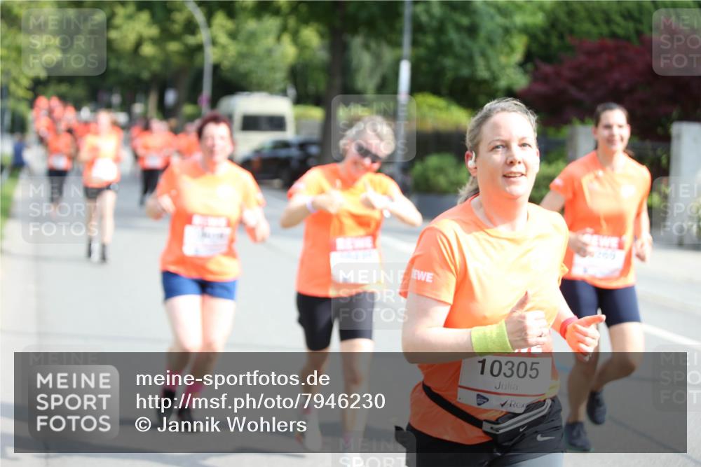 15.06.2025 - REWE Women's Run Jannik Wohlers http://msf.ph/oto/7946230 15.06.2025 09:44:49 Laufen 10305 meine-sportfotos.de