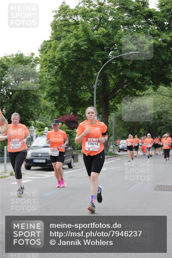 15.06.2025 - REWE Women's Run Jannik Wohlers http://msf.ph/oto/7946237 15.06.2025 08:29:58 Laufen 10761, 1043, 10631, 10614 meine-sportfotos.de