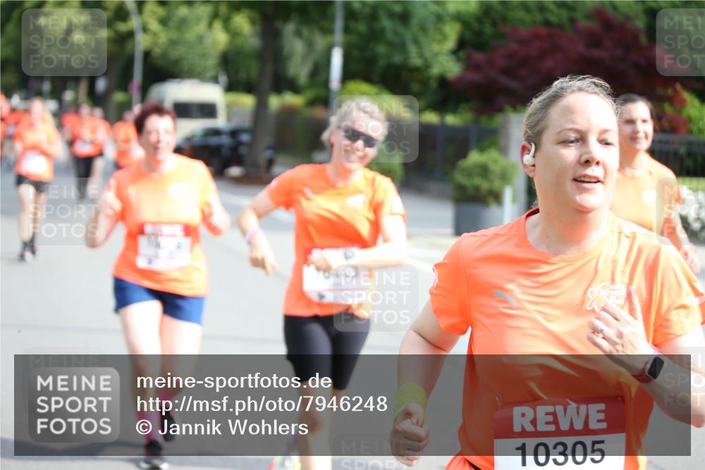 15.06.2025 - REWE Women's Run Jannik Wohlers http://msf.ph/oto/7946248 15.06.2025 09:44:50 Laufen 10305 meine-sportfotos.de