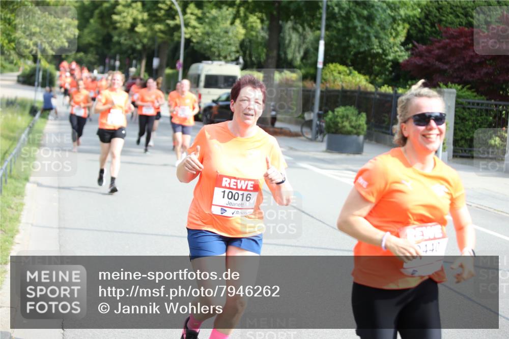 15.06.2025 - REWE Women's Run Jannik Wohlers http://msf.ph/oto/7946262 15.06.2025 09:44:50 Laufen 10016, 2440 meine-sportfotos.de