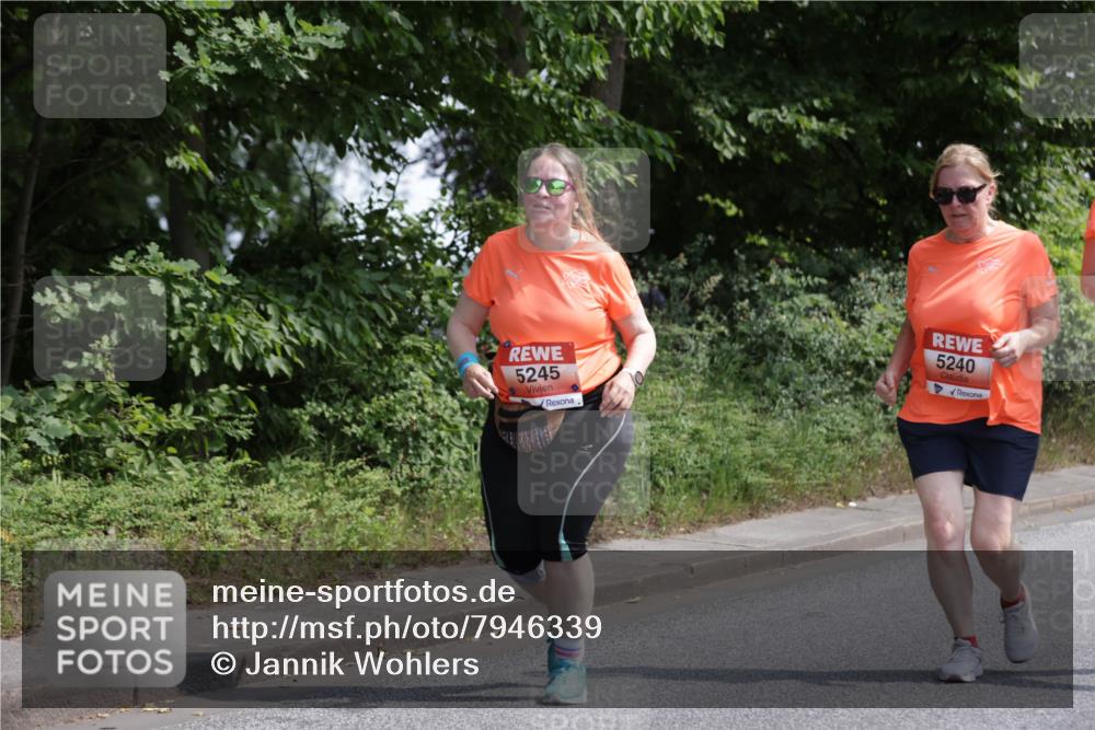 15.06.2025 - REWE Women's Run Jannik Wohlers http://msf.ph/oto/7946339 15.06.2025 10:20:03 Laufen 5245, 5240 meine-sportfotos.de