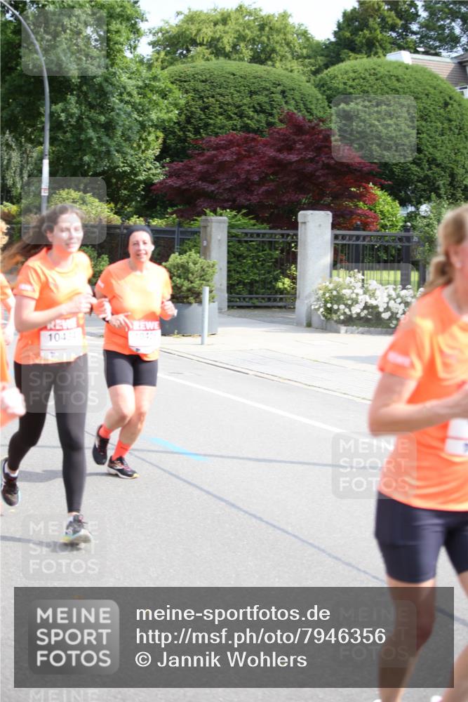 15.06.2025 - REWE Women's Run Jannik Wohlers http://msf.ph/oto/7946356 15.06.2025 09:44:56 Laufen 1043 meine-sportfotos.de