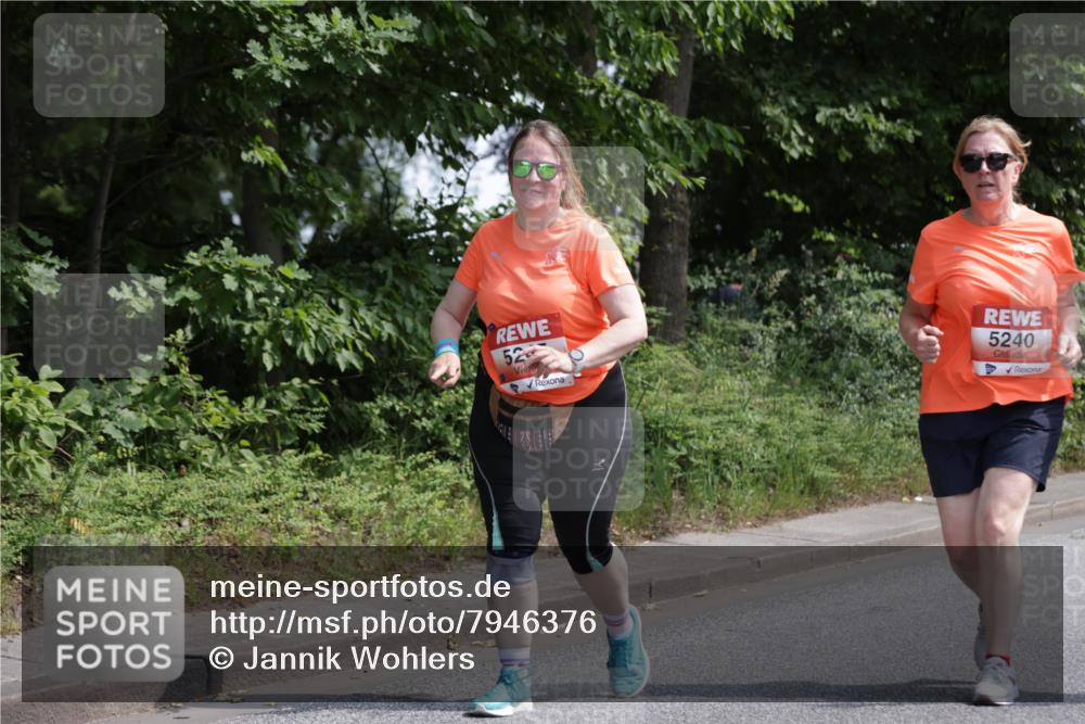15.06.2025 - REWE Women's Run Jannik Wohlers http://msf.ph/oto/7946376 15.06.2025 10:20:04 Laufen 52, 5240, 75 meine-sportfotos.de