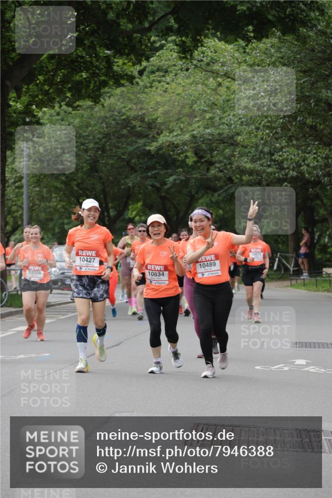 15.06.2025 - REWE Women's Run Jannik Wohlers http://msf.ph/oto/7946388 15.06.2025 08:30:02 Laufen 10427, 10329, 10634, 10489, 10671 meine-sportfotos.de