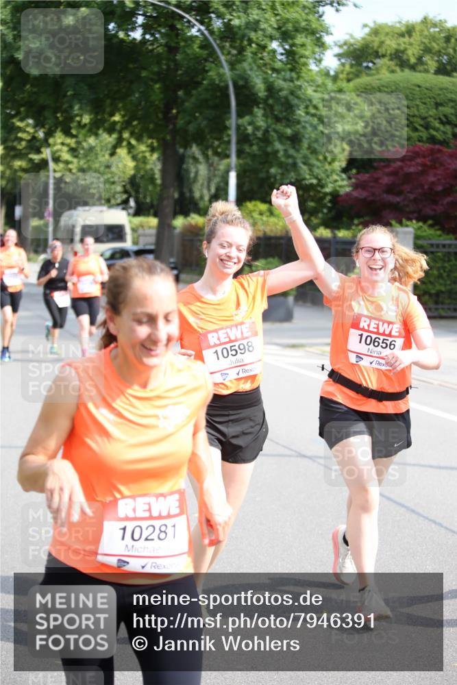 15.06.2025 - REWE Women's Run Jannik Wohlers http://msf.ph/oto/7946391 15.06.2025 09:44:57 Laufen 10281, 10598, 10656 meine-sportfotos.de