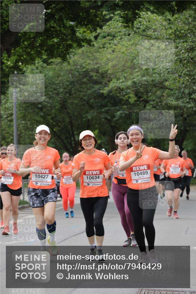 15.06.2025 - REWE Women's Run Jannik Wohlers http://msf.ph/oto/7946429 15.06.2025 08:30:02 Laufen 10329, 10427, 10228, 10634, 10489, 10671 meine-sportfotos.de