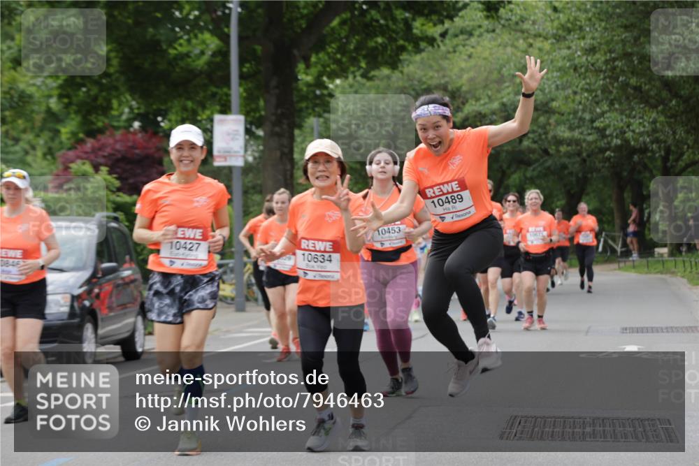 15.06.2025 - REWE Women's Run Jannik Wohlers http://msf.ph/oto/7946463 15.06.2025 08:30:04 Laufen 08462, 10427, 10634, 10453, 10489, 1067 meine-sportfotos.de