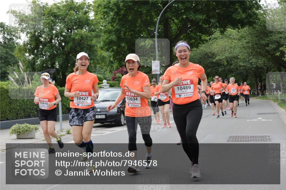 15.06.2025 - REWE Women's Run Jannik Wohlers http://msf.ph/oto/7946578 15.06.2025 08:30:06 Laufen 10846, 10427, 4, 10634, 1043, 10329, 1065, 10489, 10671 meine-sportfotos.de