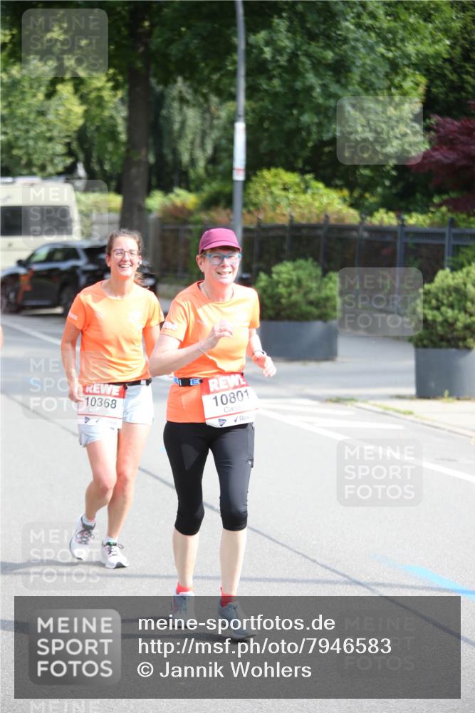 15.06.2025 - REWE Women's Run Jannik Wohlers http://msf.ph/oto/7946583 15.06.2025 09:45:06 Laufen 10368, 10801 meine-sportfotos.de