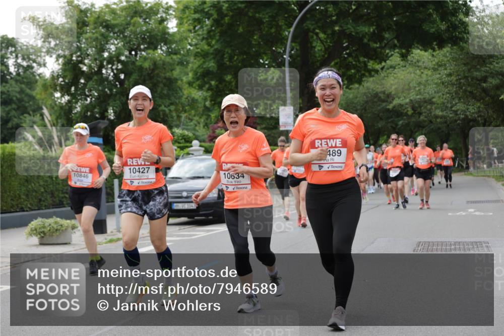 15.06.2025 - REWE Women's Run Jannik Wohlers http://msf.ph/oto/7946589 15.06.2025 08:30:06 Laufen 10846, 10427, 1043, 10634, 489 meine-sportfotos.de