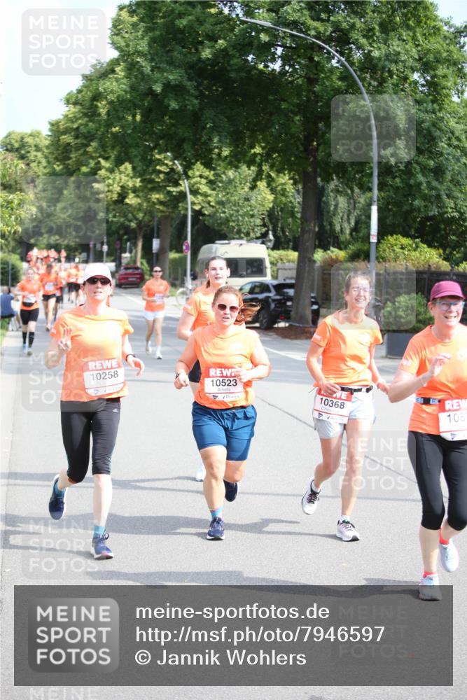 15.06.2025 - REWE Women's Run Jannik Wohlers http://msf.ph/oto/7946597 15.06.2025 09:45:07 Laufen 10258, 10523, 10368, 4, 108 meine-sportfotos.de