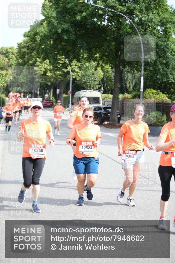 15.06.2025 - REWE Women's Run Jannik Wohlers http://msf.ph/oto/7946602 15.06.2025 09:45:07 Laufen 10258, 10523, 10368 meine-sportfotos.de