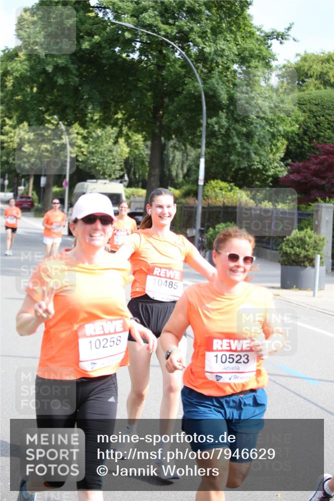 15.06.2025 - REWE Women's Run Jannik Wohlers http://msf.ph/oto/7946629 15.06.2025 09:45:08 Laufen 10258, 10485, 10523 meine-sportfotos.de