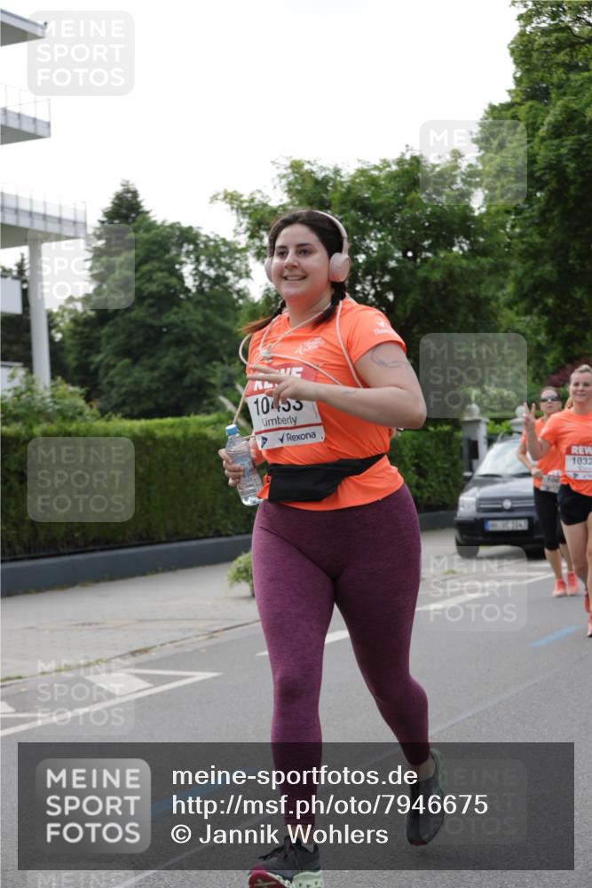 15.06.2025 - REWE Women's Run Jannik Wohlers http://msf.ph/oto/7946675 15.06.2025 08:30:09 Laufen 10455 meine-sportfotos.de