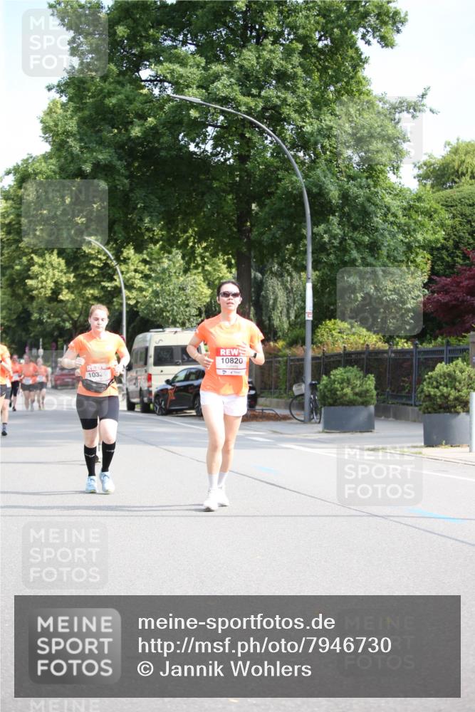 15.06.2025 - REWE Women's Run Jannik Wohlers http://msf.ph/oto/7946730 15.06.2025 09:45:13 Laufen 1032, 10820 meine-sportfotos.de