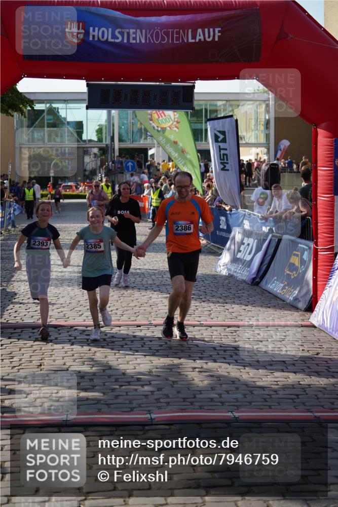 13.06.2025 - Holstenköstenlauf Felixshl http://msf.ph/oto/7946759 13.06.2025 18:13:29 Laufen 2196, 2385, 2386, 2393, 2526 meine-sportfotos.de