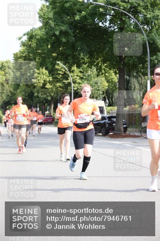 15.06.2025 - REWE Women's Run Jannik Wohlers http://msf.ph/oto/7946761 15.06.2025 09:45:14 Laufen 10326 meine-sportfotos.de