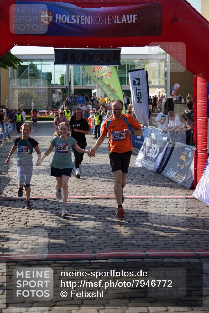 13.06.2025 - Holstenköstenlauf Felixshl http://msf.ph/oto/7946772 13.06.2025 18:13:29 Laufen 2196, 2385, 2386, 2393, 2526 meine-sportfotos.de