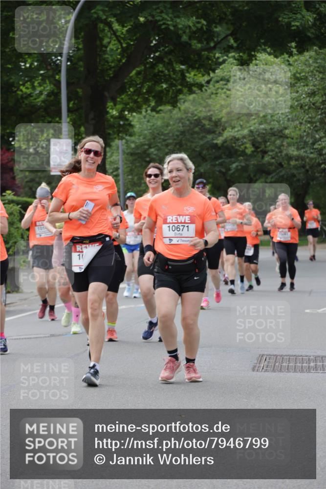 15.06.2025 - REWE Women's Run Jannik Wohlers http://msf.ph/oto/7946799 15.06.2025 08:30:11 Laufen 10671 meine-sportfotos.de