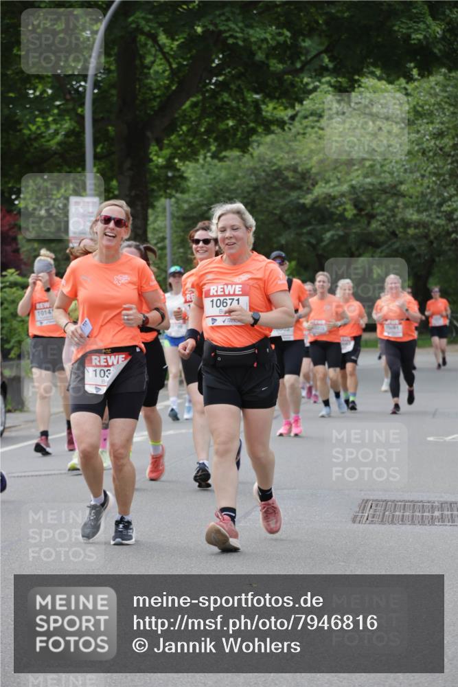 15.06.2025 - REWE Women's Run Jannik Wohlers http://msf.ph/oto/7946816 15.06.2025 08:30:11 Laufen 1014, 103, 4, 10671 meine-sportfotos.de