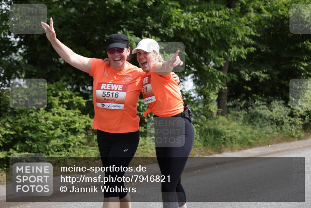 15.06.2025 - REWE Women's Run Jannik Wohlers http://msf.ph/oto/7946821 15.06.2025 10:21:25 Laufen 519, 5516 meine-sportfotos.de