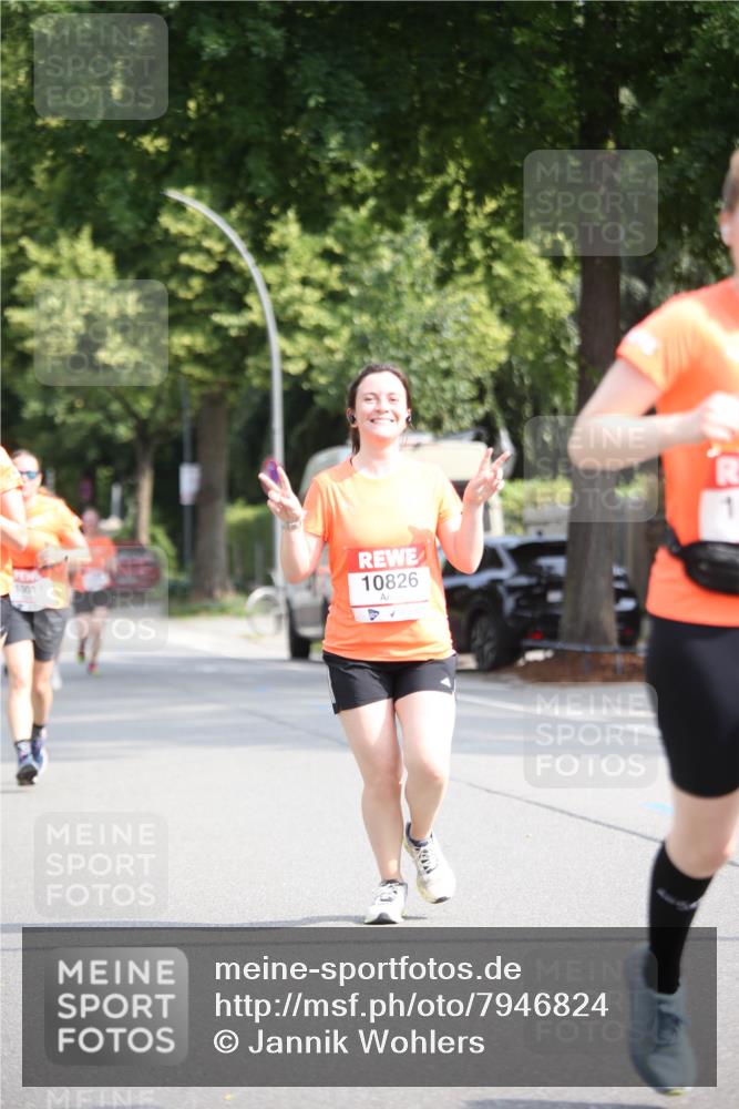 15.06.2025 - REWE Women's Run Jannik Wohlers http://msf.ph/oto/7946824 15.06.2025 09:45:15 Laufen 10826 meine-sportfotos.de