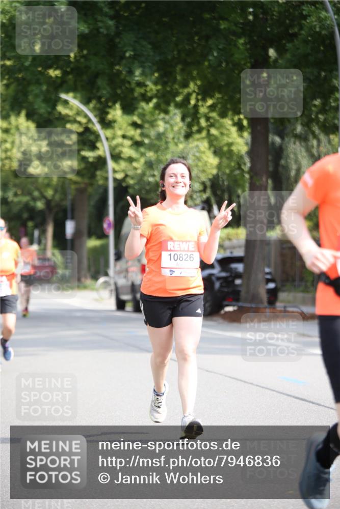 15.06.2025 - REWE Women's Run Jannik Wohlers http://msf.ph/oto/7946836 15.06.2025 09:45:15 Laufen 10826 meine-sportfotos.de