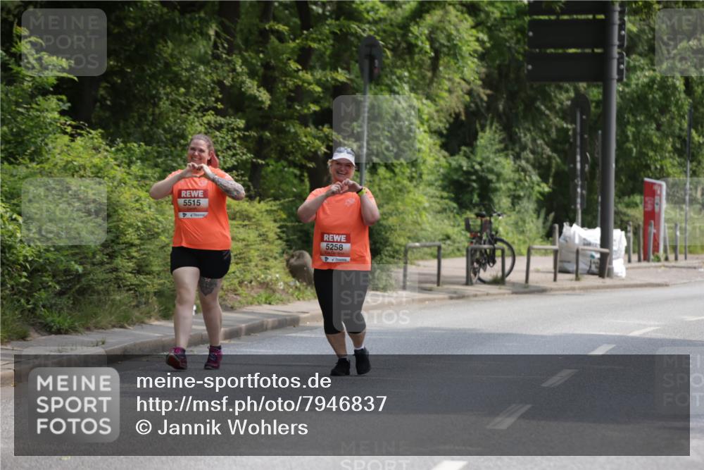 15.06.2025 - REWE Women's Run Jannik Wohlers http://msf.ph/oto/7946837 15.06.2025 10:21:29 Laufen 5515, 5258 meine-sportfotos.de