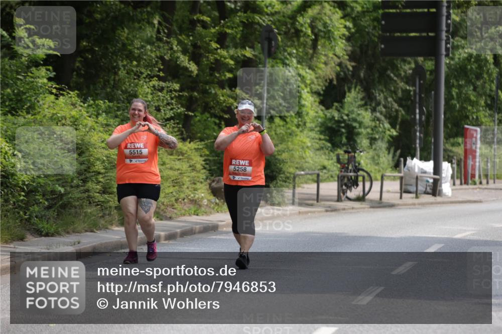 15.06.2025 - REWE Women's Run Jannik Wohlers http://msf.ph/oto/7946853 15.06.2025 10:21:30 Laufen 5515, 5258 meine-sportfotos.de