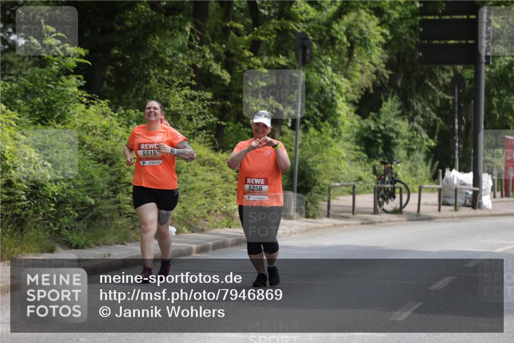 15.06.2025 - REWE Women's Run Jannik Wohlers http://msf.ph/oto/7946869 15.06.2025 10:21:30 Laufen 5515, 5258 meine-sportfotos.de