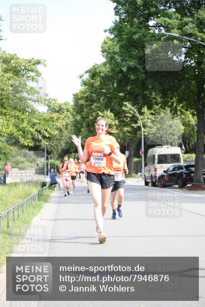 15.06.2025 - REWE Women's Run Jannik Wohlers http://msf.ph/oto/7946876 15.06.2025 09:45:17 Laufen 10868 meine-sportfotos.de