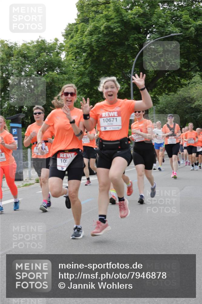 15.06.2025 - REWE Women's Run Jannik Wohlers http://msf.ph/oto/7946878 15.06.2025 08:30:13 Laufen 8, 10, 4, 10141, 10671, 1069, 10005 meine-sportfotos.de