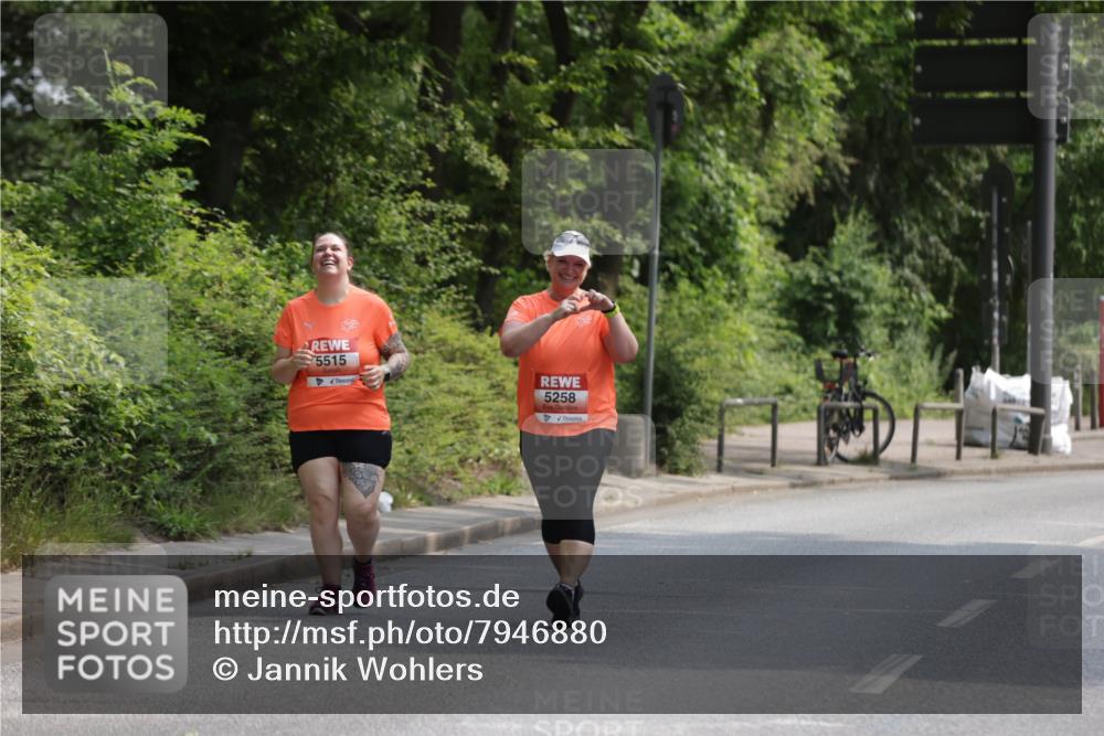 15.06.2025 - REWE Women's Run Jannik Wohlers http://msf.ph/oto/7946880 15.06.2025 10:21:30 Laufen 5515, 5258 meine-sportfotos.de