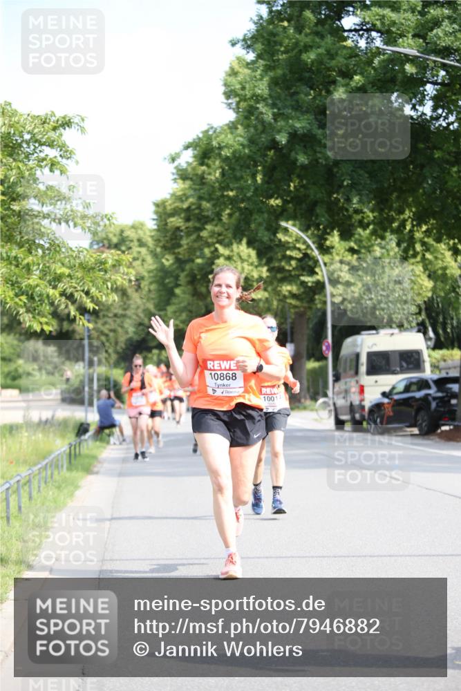 15.06.2025 - REWE Women's Run Jannik Wohlers http://msf.ph/oto/7946882 15.06.2025 09:45:17 Laufen 10868, 100 meine-sportfotos.de