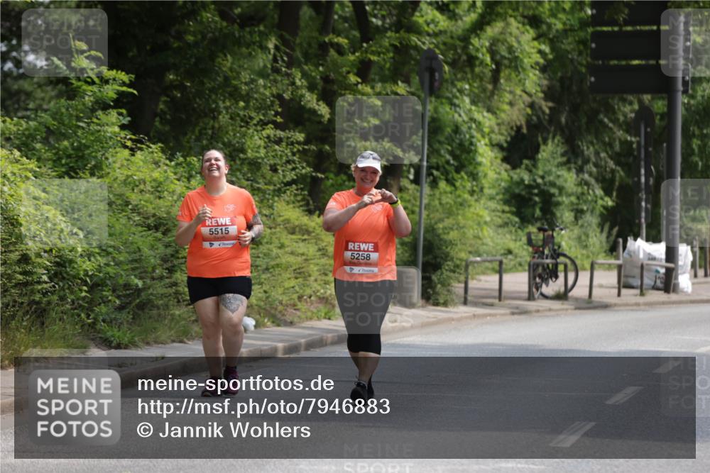 15.06.2025 - REWE Women's Run Jannik Wohlers http://msf.ph/oto/7946883 15.06.2025 10:21:30 Laufen 3, 5515, 5258 meine-sportfotos.de