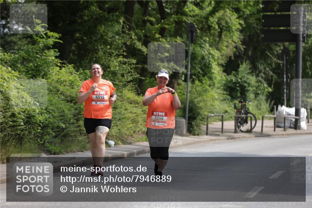 15.06.2025 - REWE Women's Run Jannik Wohlers http://msf.ph/oto/7946889 15.06.2025 10:21:31 Laufen 5515, 5258 meine-sportfotos.de