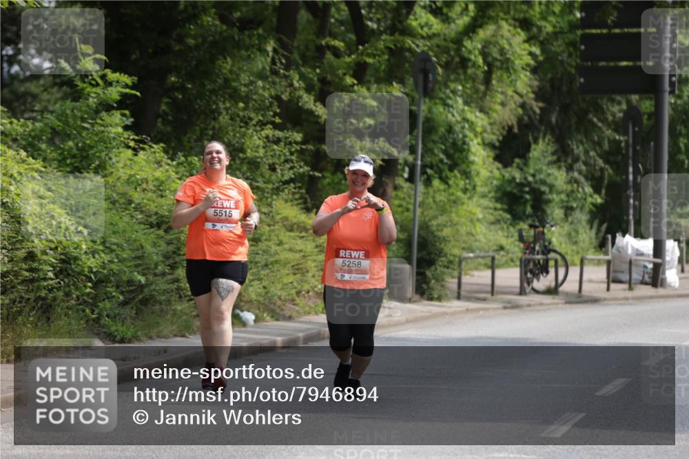 15.06.2025 - REWE Women's Run Jannik Wohlers http://msf.ph/oto/7946894 15.06.2025 10:21:31 Laufen 5515, 5258 meine-sportfotos.de
