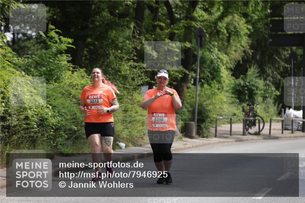15.06.2025 - REWE Women's Run Jannik Wohlers http://msf.ph/oto/7946925 15.06.2025 10:21:31 Laufen 5515, 5258 meine-sportfotos.de