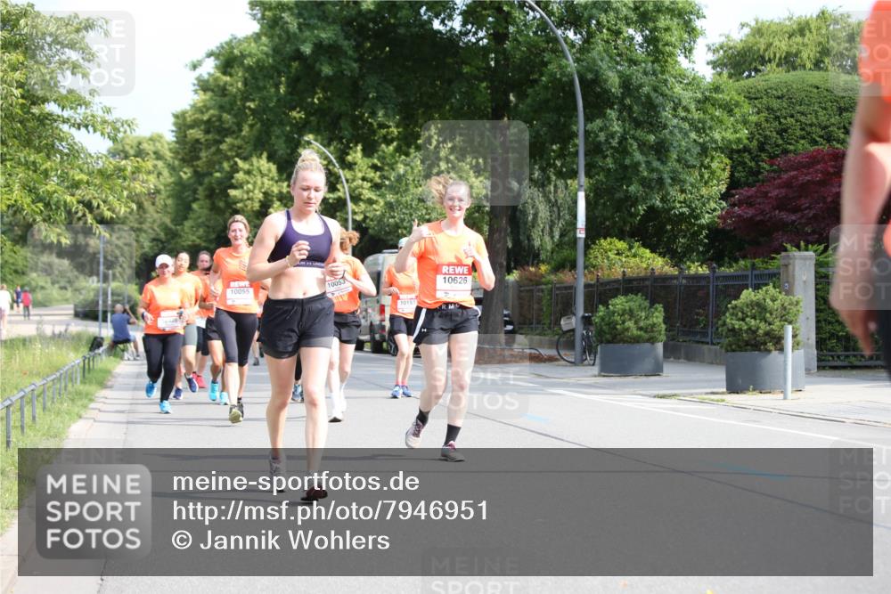 15.06.2025 - REWE Women's Run Jannik Wohlers http://msf.ph/oto/7946951 15.06.2025 09:45:33 Laufen 10055, 10053, 4, 10626, 10153 meine-sportfotos.de