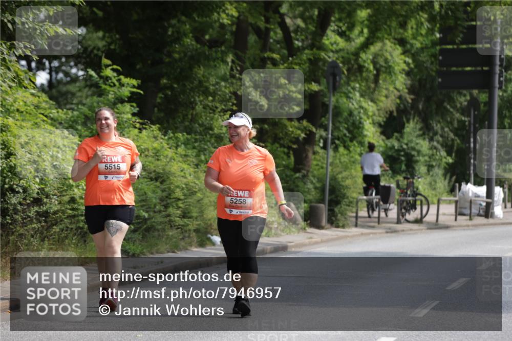 15.06.2025 - REWE Women's Run Jannik Wohlers http://msf.ph/oto/7946957 15.06.2025 10:21:33 Laufen 5515, 5258 meine-sportfotos.de