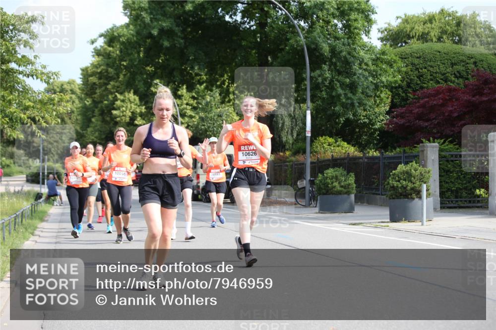 15.06.2025 - REWE Women's Run Jannik Wohlers http://msf.ph/oto/7946959 15.06.2025 09:45:33 Laufen 10055, 104, 10626, 10153 meine-sportfotos.de