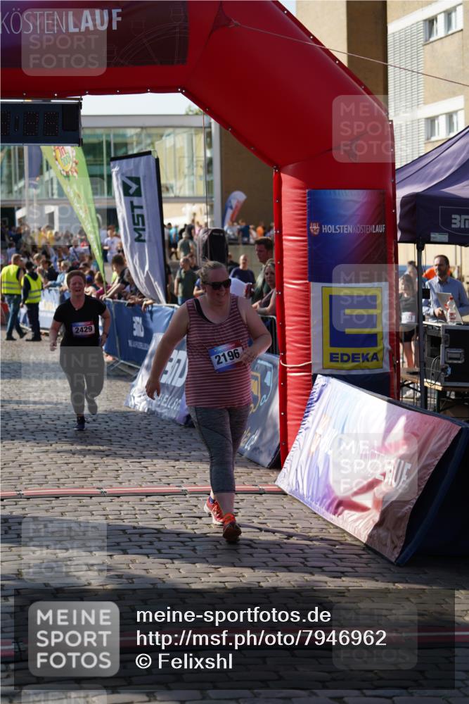 13.06.2025 - Holstenköstenlauf Felixshl http://msf.ph/oto/7946962 13.06.2025 18:13:36 Laufen 2196, 2429, 2430, 2526 meine-sportfotos.de