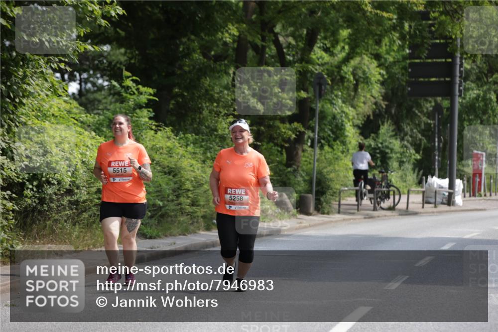 15.06.2025 - REWE Women's Run Jannik Wohlers http://msf.ph/oto/7946983 15.06.2025 10:21:33 Laufen 5515, 5258 meine-sportfotos.de