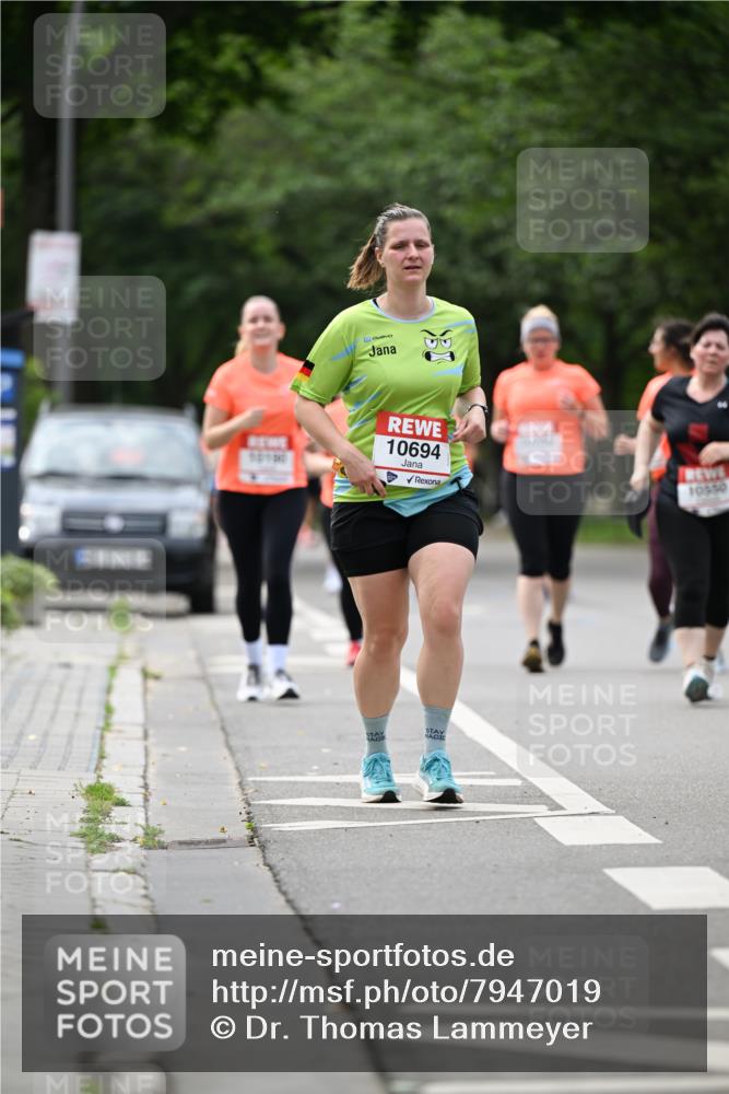 15.06.2025 - REWE Women's Run Dr. Thomas Lammeyer http://msf.ph/oto/7947019 15.06.2025 09:23:50 Laufen 10694, 10550 meine-sportfotos.de