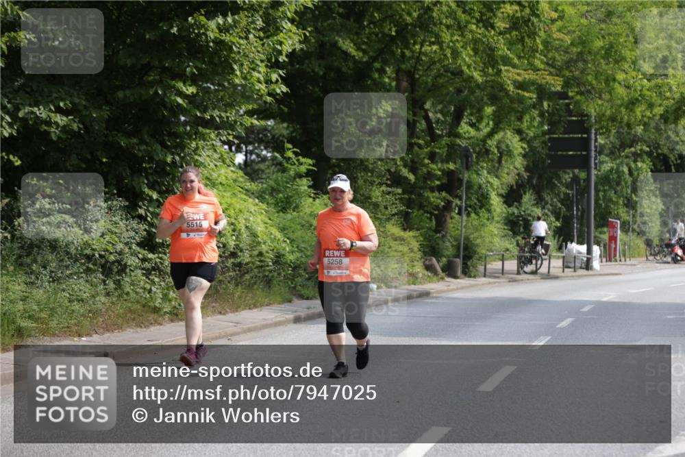 15.06.2025 - REWE Women's Run Jannik Wohlers http://msf.ph/oto/7947025 15.06.2025 10:21:35 Laufen 5515, 5258 meine-sportfotos.de